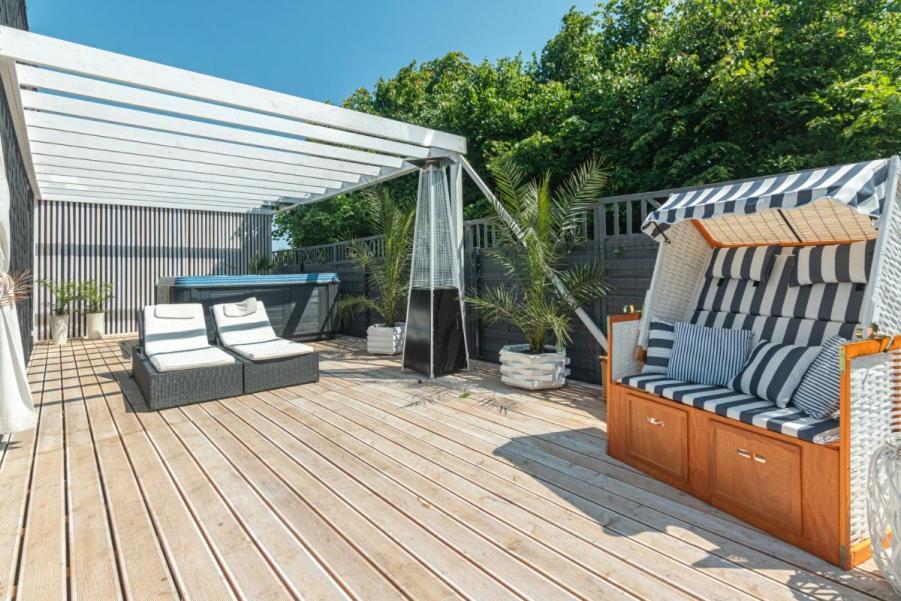 Summer House-Nowoczesne Domki Z Jacuzzi I Ladowarka Do Samochodu Wrzosowo  外观 照片